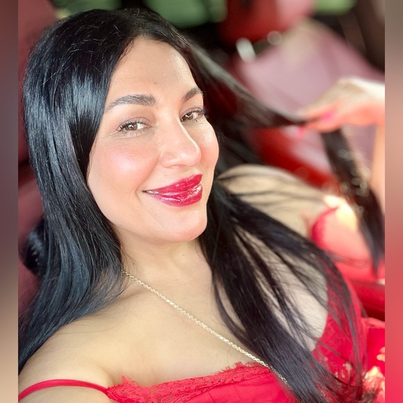 Meet your Posher, Magana - Picture 1 of 1